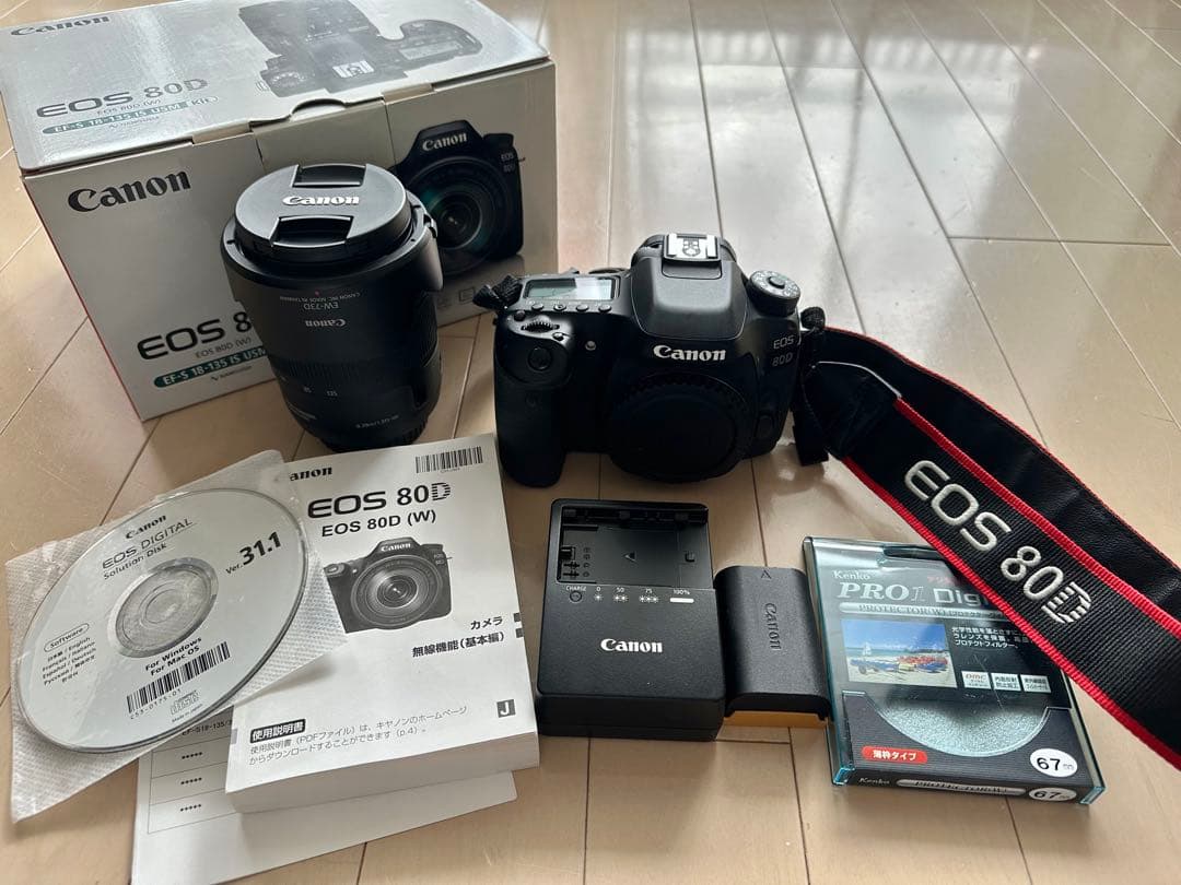 Canon EOS 80D レンズキット　18-135 一眼レフカメラ
