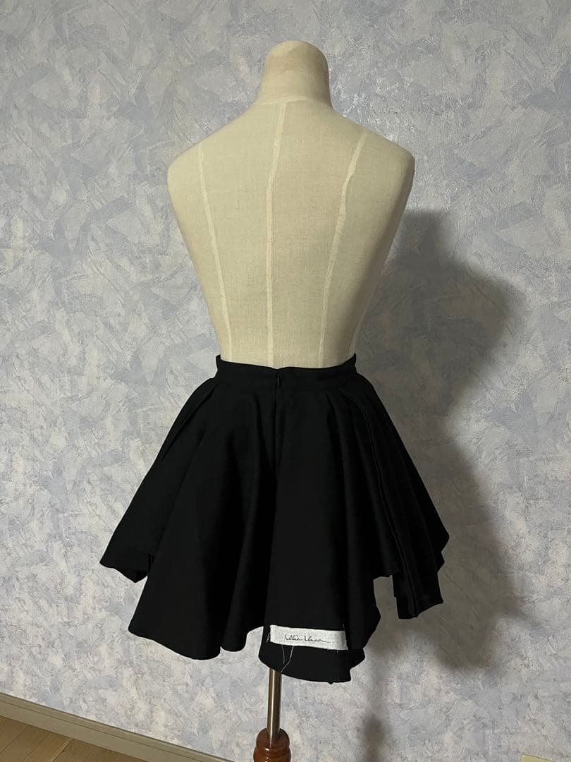 alice auaa アシンメトリー ブラック フレアスカート