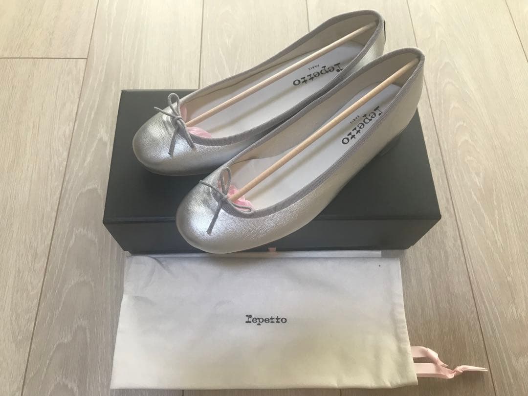 【新品未使用】【傷あり】Repetto レペットバレエシューズ シルバー37.5
