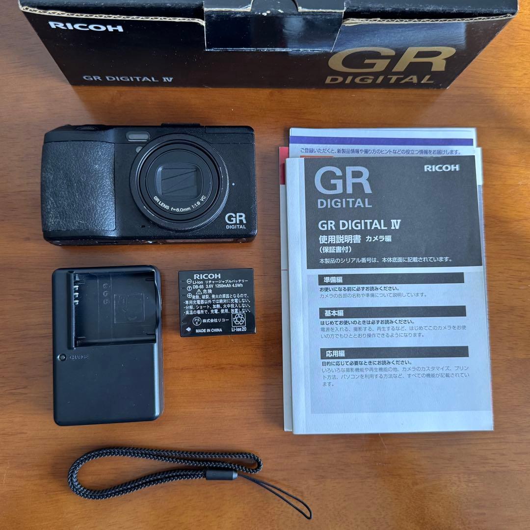 RICOH GR DIGITAL IV ｜シャッター回数1808