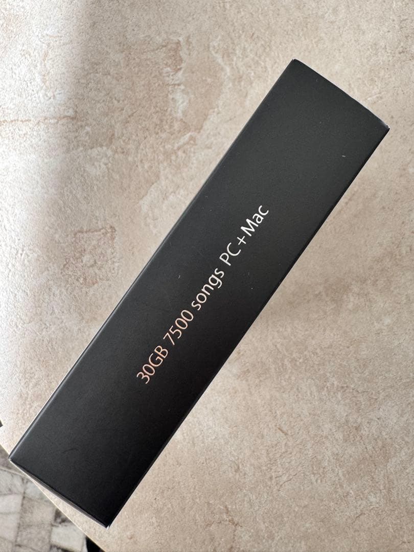 極美品 iPod classic 第5世代 30GB 箱付 新品バッテリー