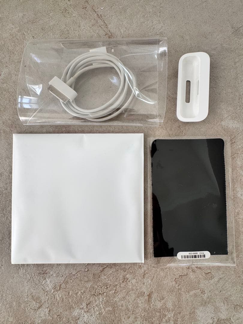 極美品 iPod classic 第5世代 30GB 箱付 新品バッテリー