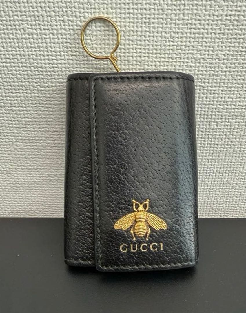 【本日限定セール】GUCCI キーケースビー 蜂 ブラックレザー
