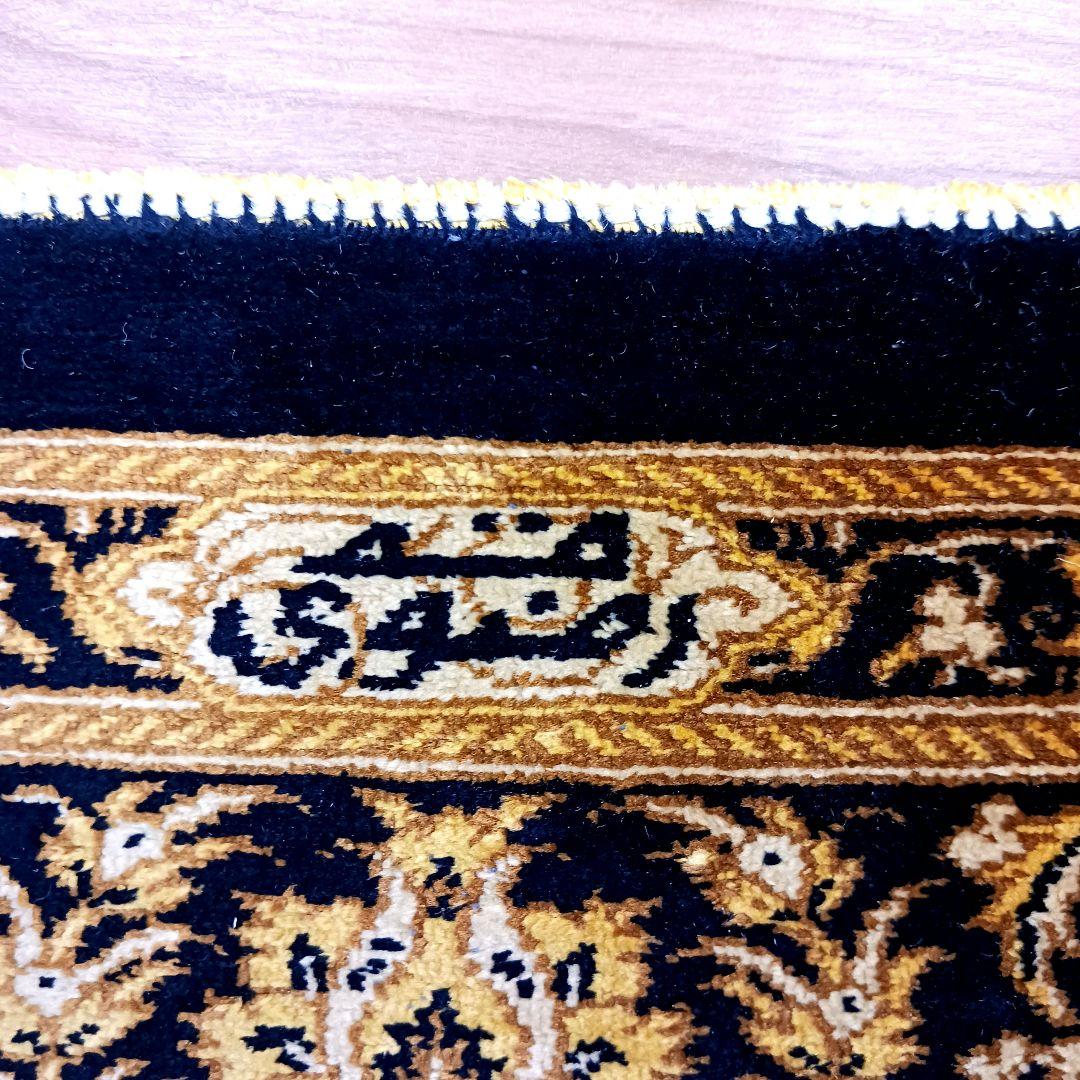 Y2702 ペルシャ絨毯 クム産 ラザヴィ工房 シルク100% 手織り　ma