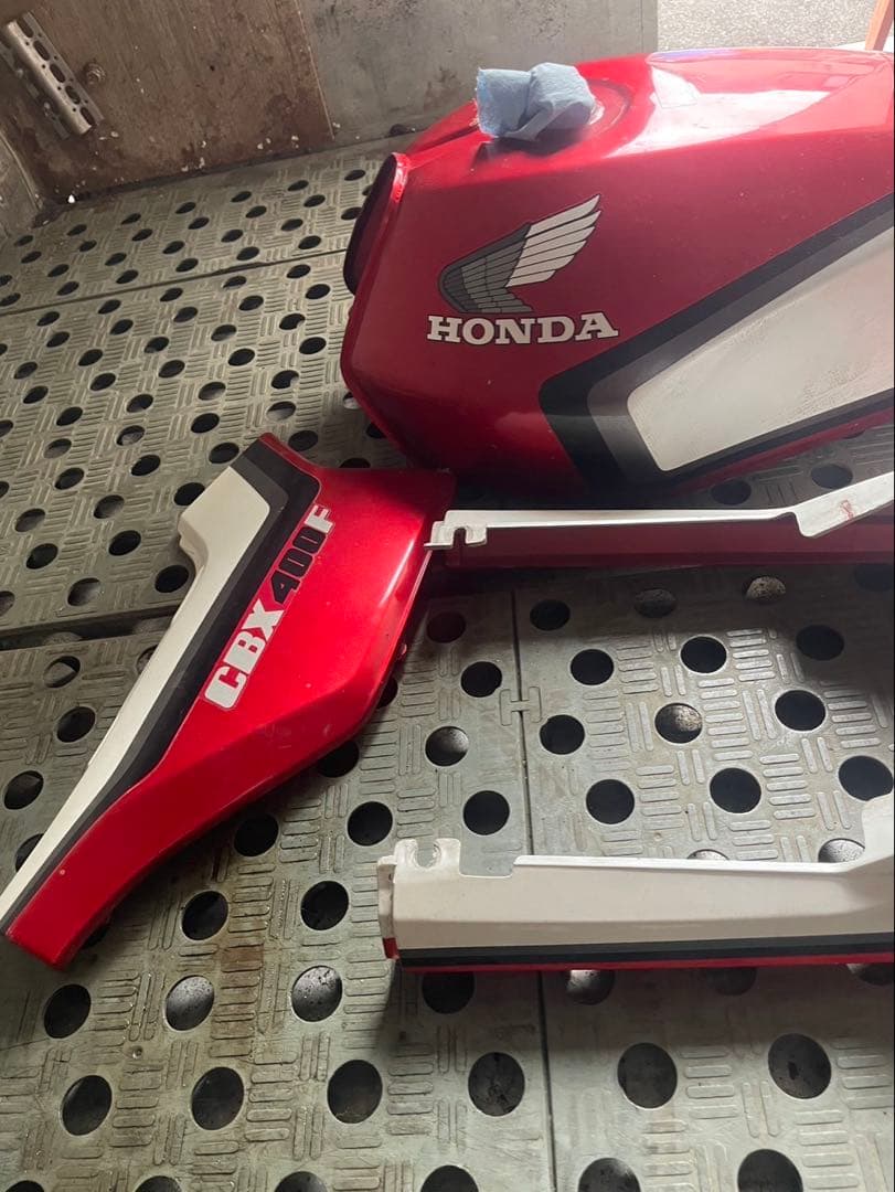 HONDA CBX400FF 2型赤白純正タンクサイドカバーテール