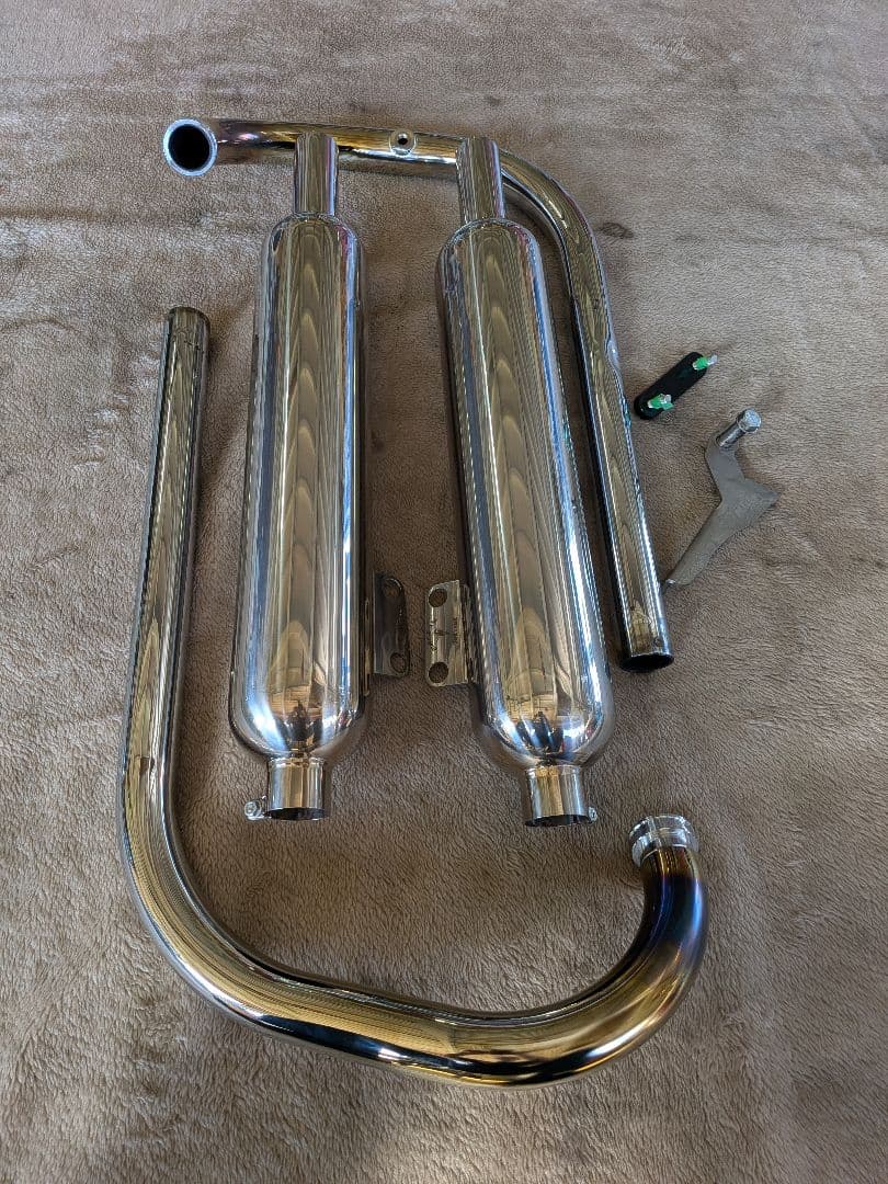 カワサキ.W８００ー２型　マフラー、アールズギア　ワイバンクラシック　ガスレポ有