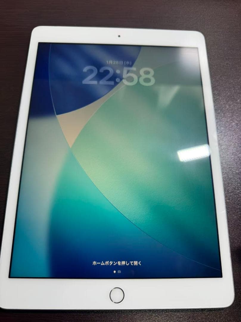 iPad　8世代　128GB　Wi-Fi + Cellular