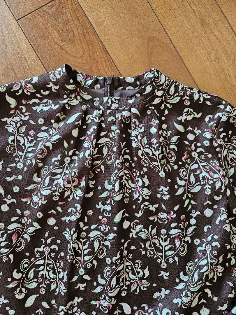 自由区　新品未使用タグ付き　size9 パネルプリント長袖ワンピース ブラウン系