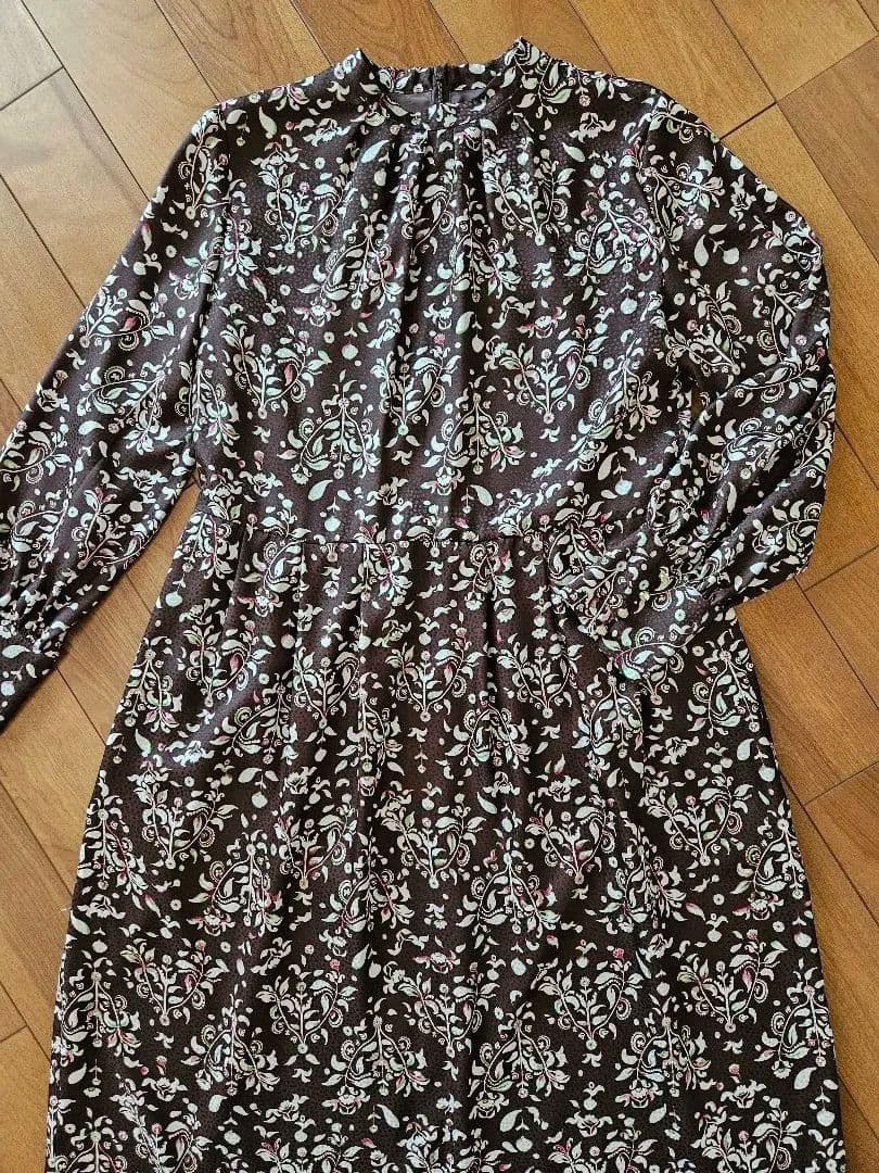 自由区　新品未使用タグ付き　size9 パネルプリント長袖ワンピース ブラウン系