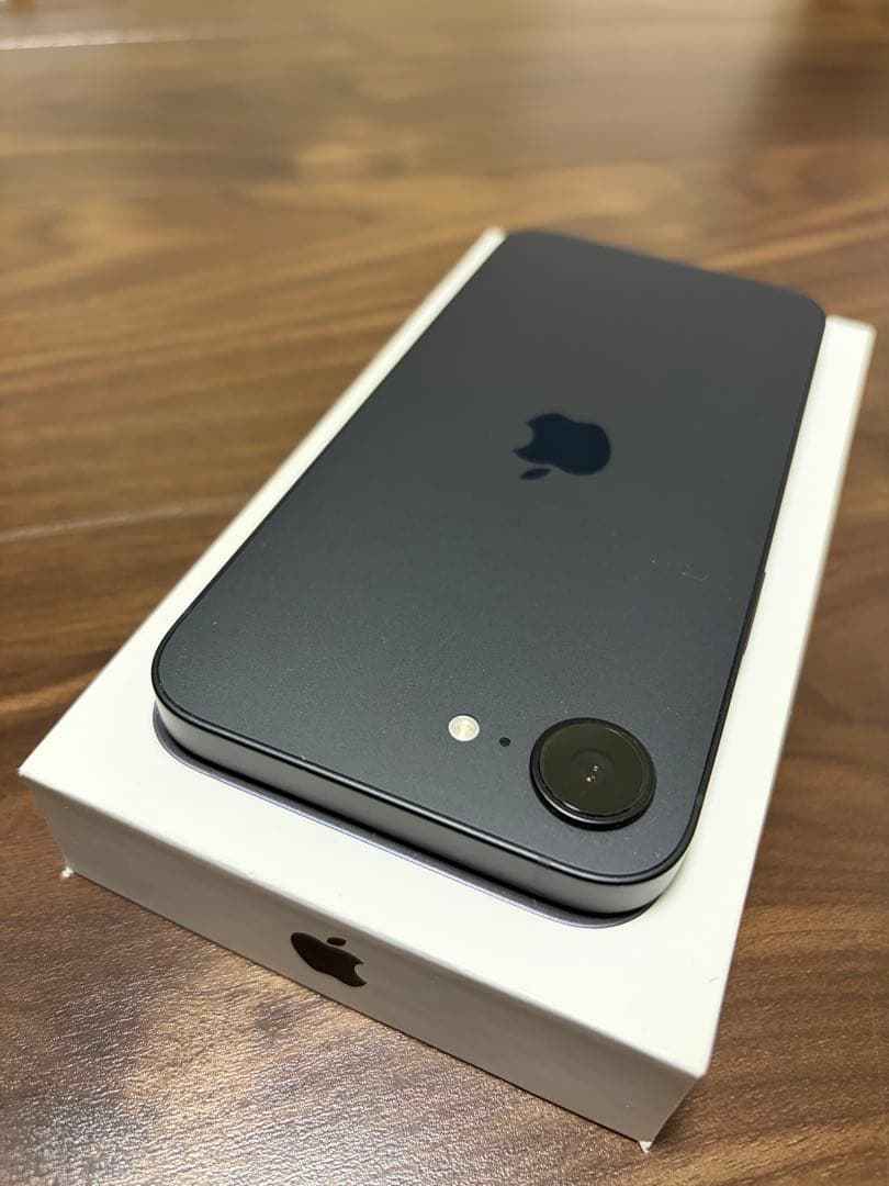 【美品】Apple iPhone16e 128GB ブラック SIMフリー