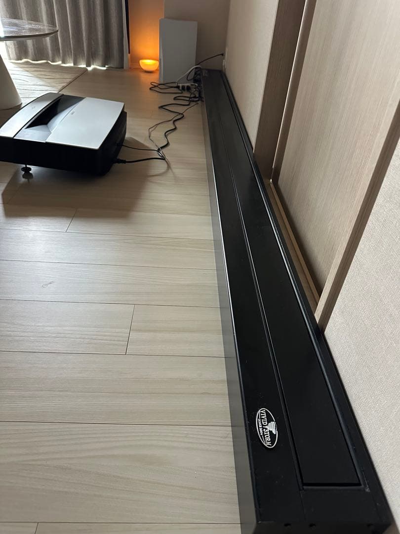 vividstorm 120インチ　定価30万　超短焦点用スクリーン