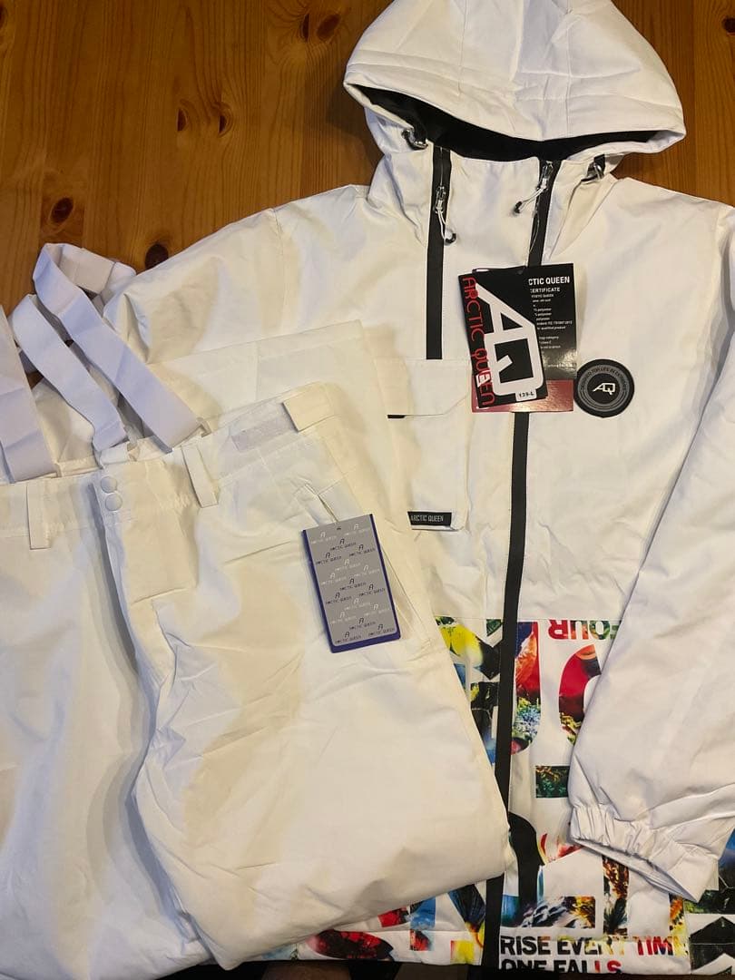 ARCTIC QUEEN スキー　スノボ　ウエア　上下セット　サイズL