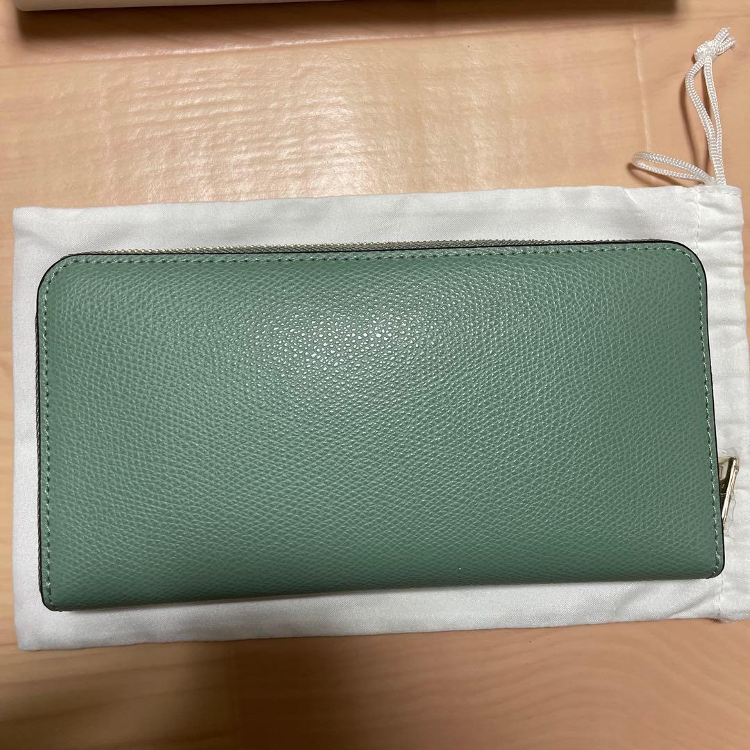 [新品未使用] FURLA カメリア XL ラウンドファスナー長財布