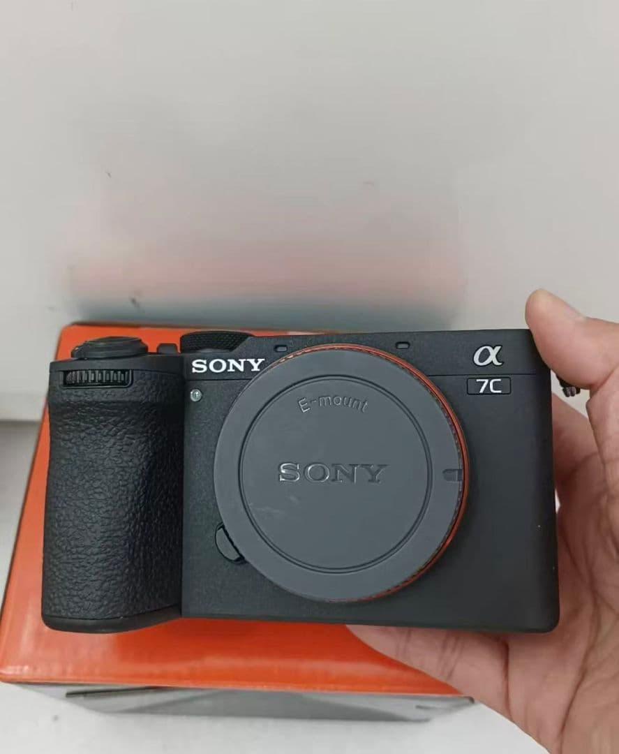 Sony ミラーレス一眼 a7cii α7c2