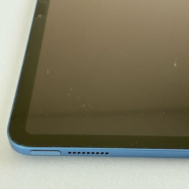 美品　iPad (10世代）Wi-Fi 64GB ブルー フル充電100%