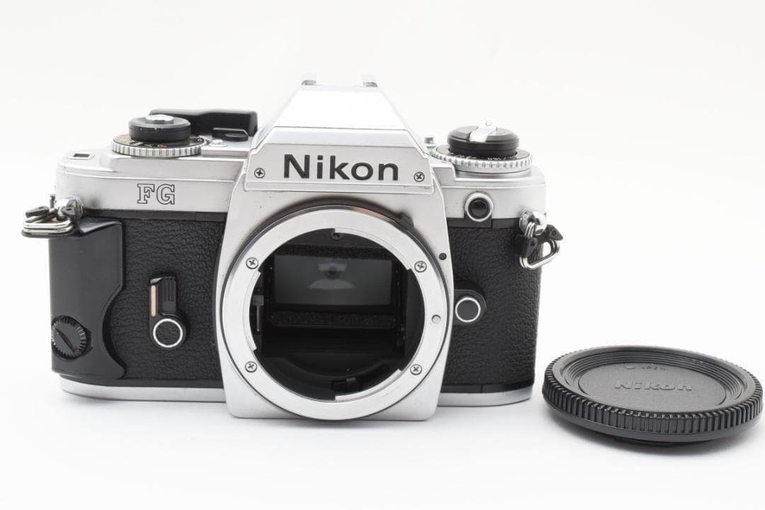美品 NIKON FG シルバー　フィルムカメラ　モルト新品交換済 B822