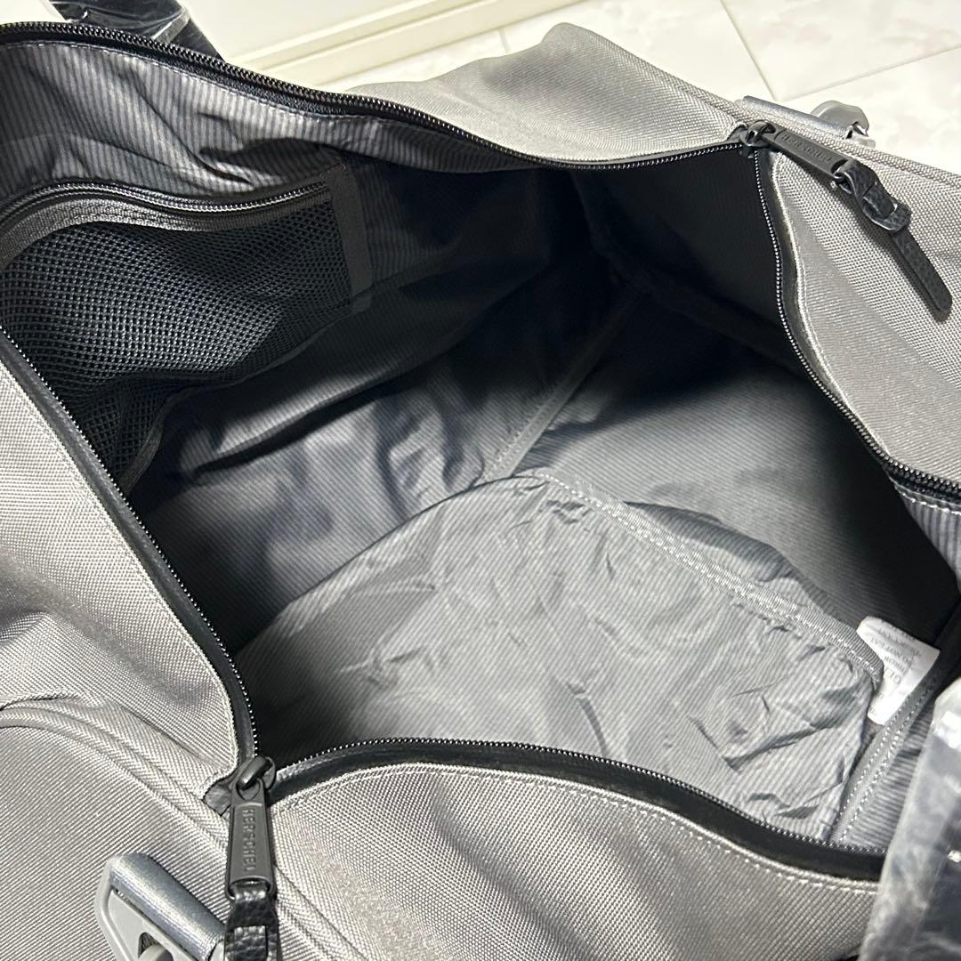 Herschel Novel Duffle グレー 43L ボストンバッグ