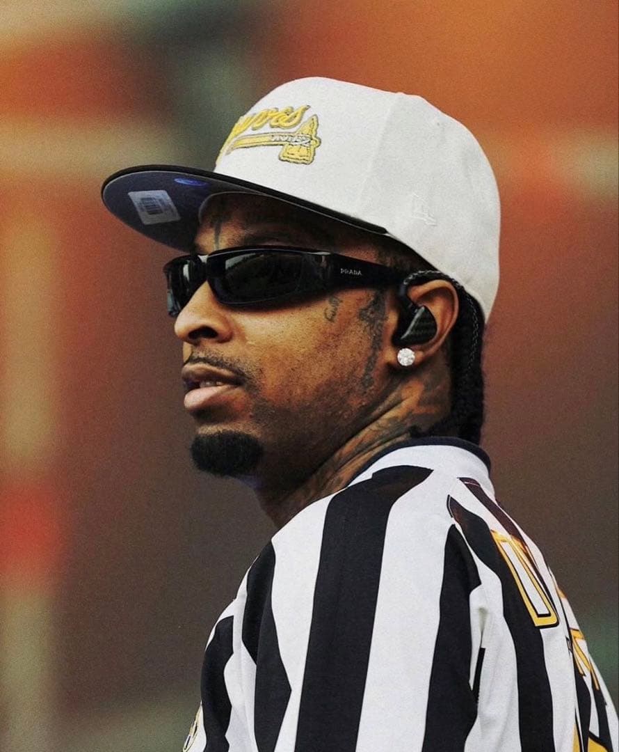 PRADA ブラック サングラス　21 savage 愛用￼