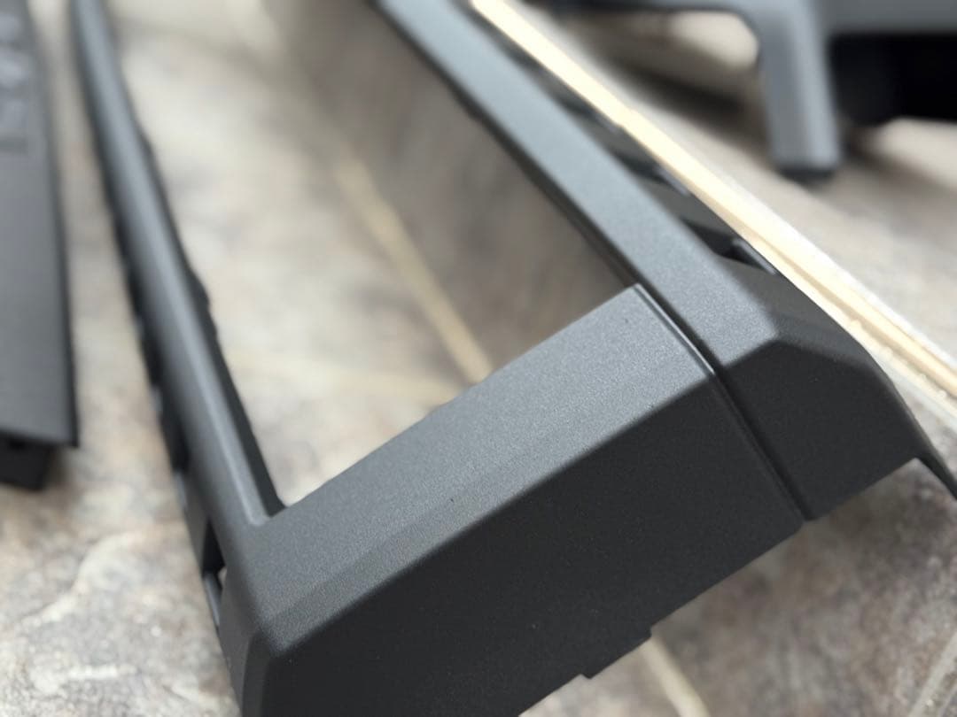 ランドクルーザー250 グリル　リア　ロアバンパー　ラプターライナー塗装