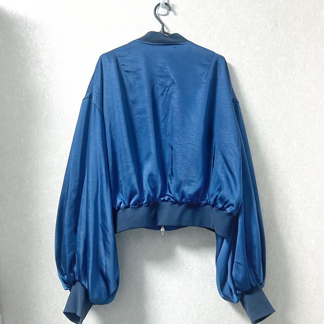 seyto サテンフリルショートボンバージャケット