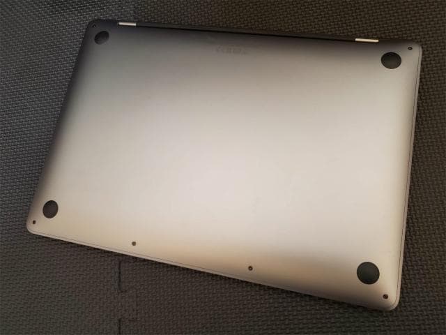 MacBook Pro 13インチ Apple M2チップ MNEH3J/A