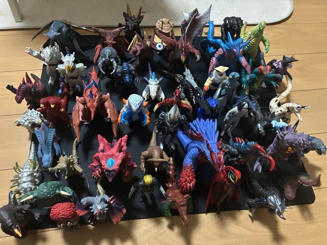 ウルトラマン　怪獣　ソフビ　まとめ売り　50体