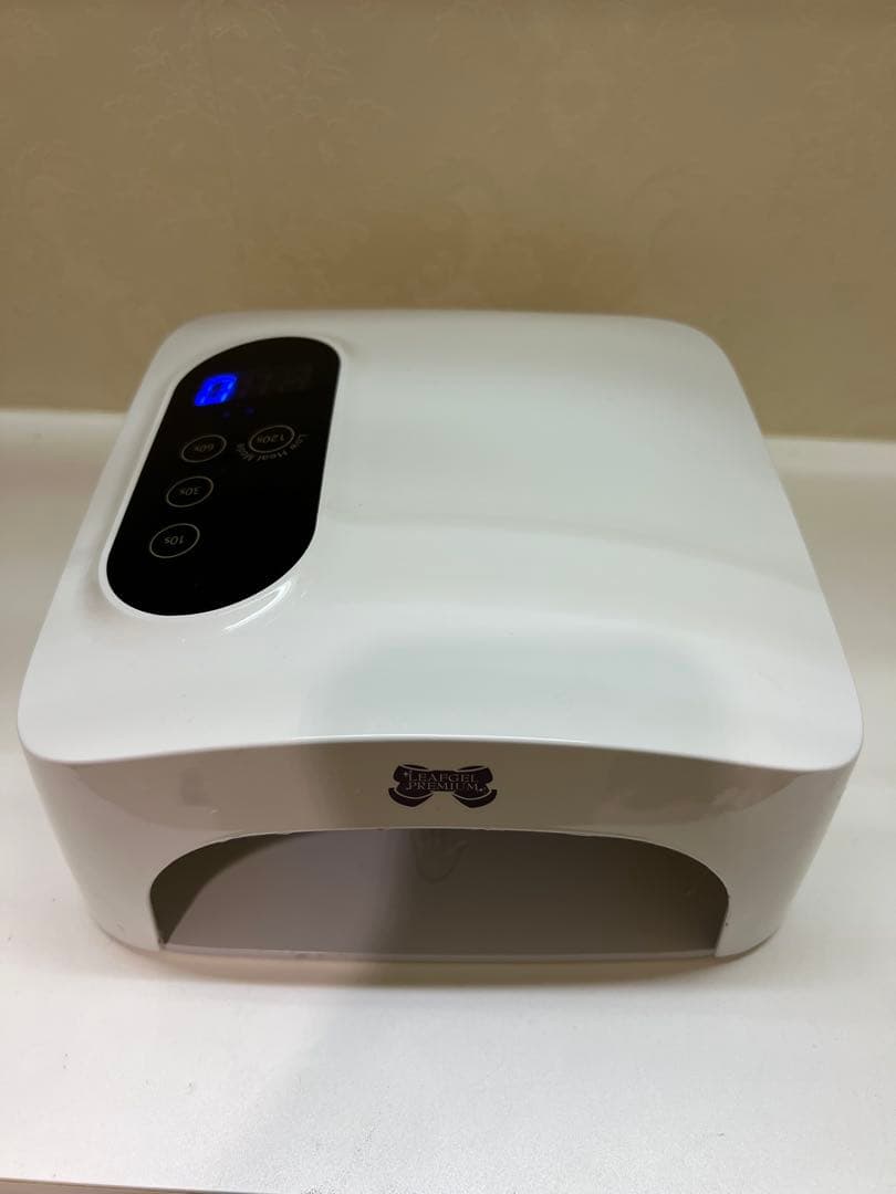 リクライニングチェア＆LEAFGEL PREMIUM コードレスLEDライト