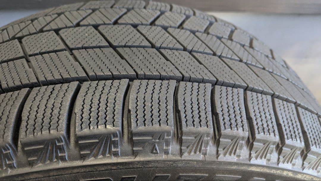 VRX3 225/40/r18 GRヤリス空気圧センサ付RZ純正ホイール