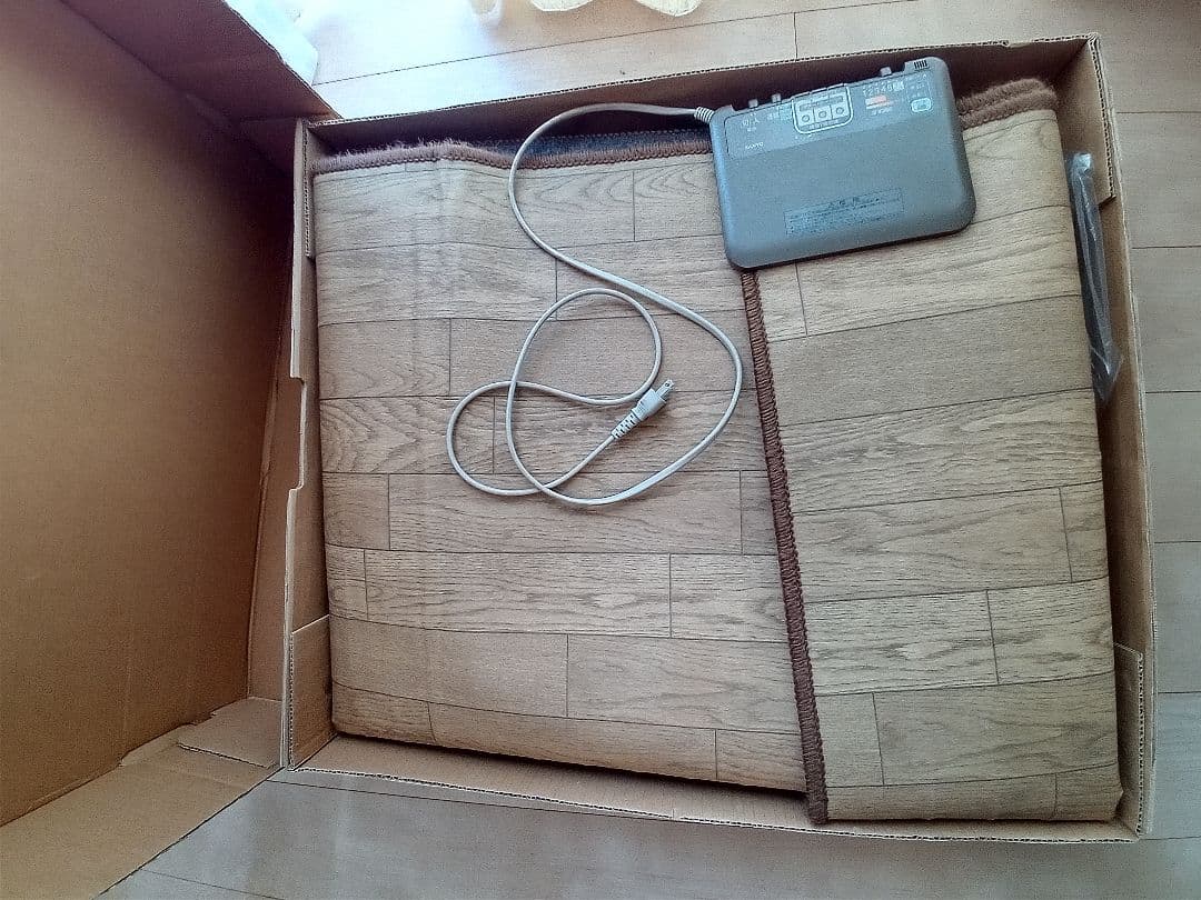 サンヨーホットカーペットsyc-fb30gフローリング調3畳相当②