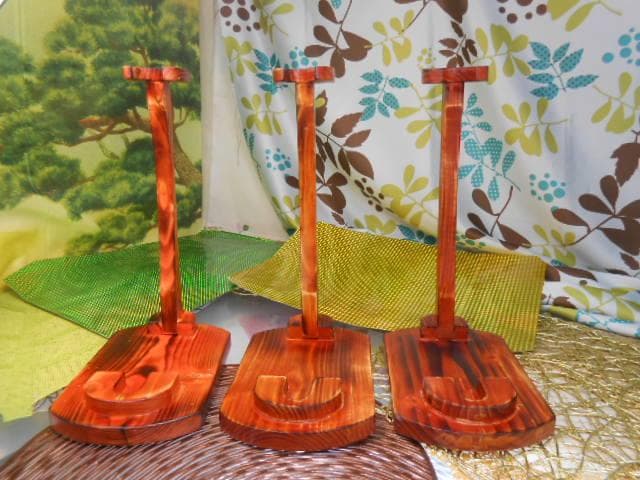 新品未使用(送料無料)8.980円　木製三線台3個セット 折り畳み