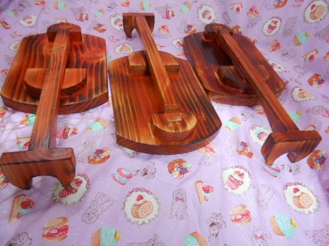 新品未使用(送料無料)8.980円　木製三線台3個セット 折り畳み