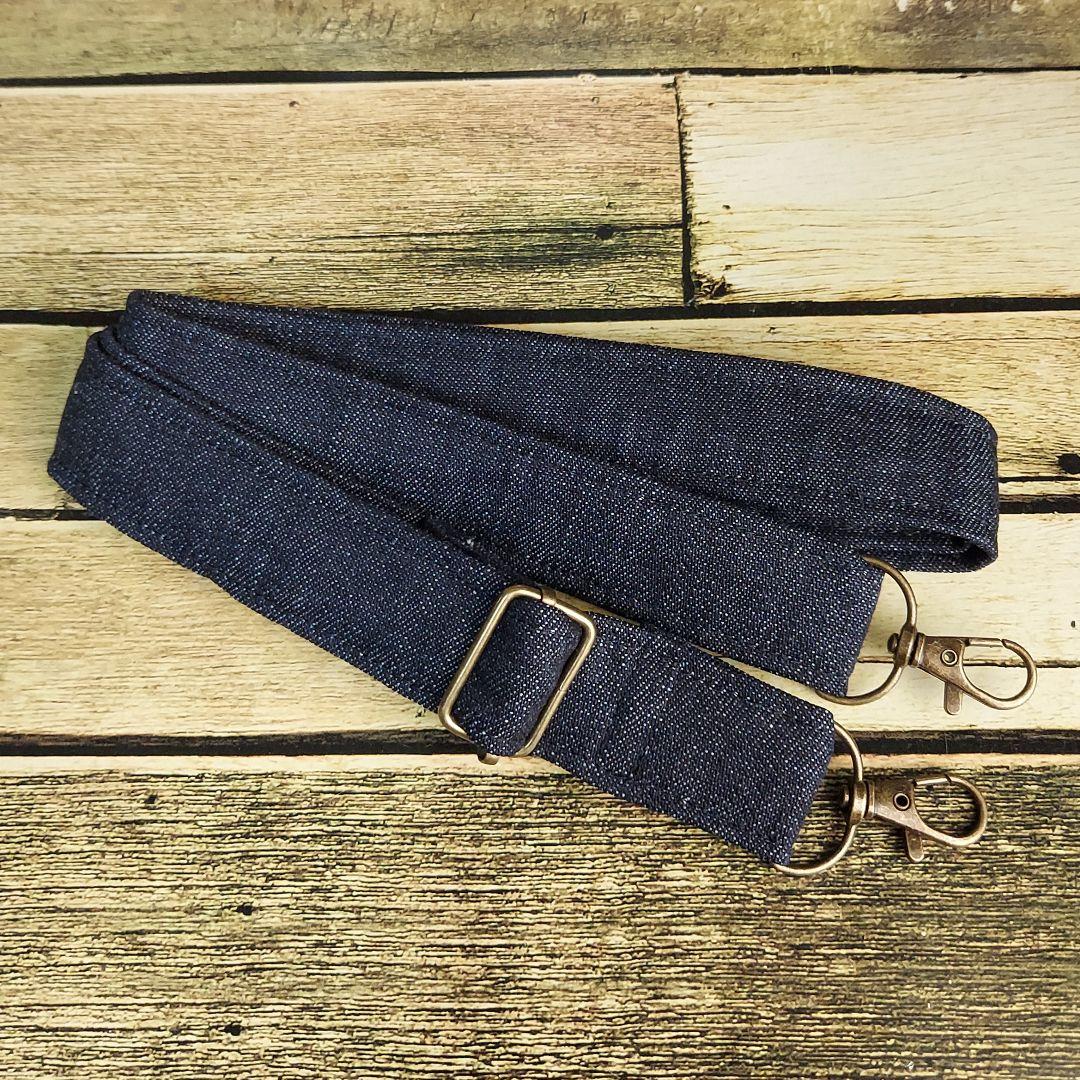 【Kura】刺繍デニムバック　No.650　デニムリメイク　刺繍バック