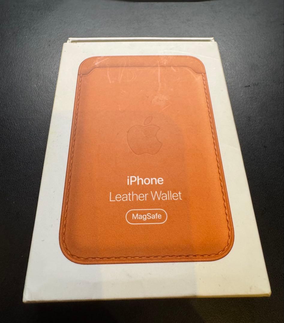 Apple レザーウォレット ゴールデンブラウン 純正 探す機能対応