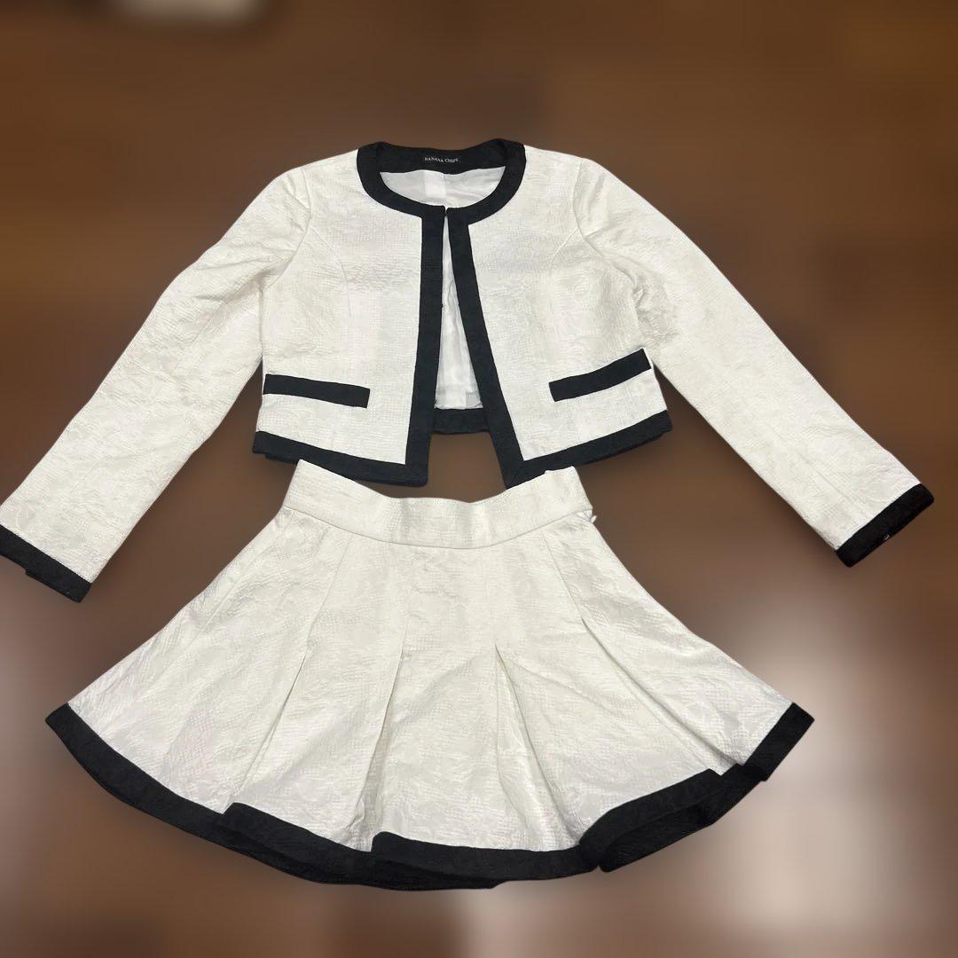 ホワイト/ブラック スーツセット　バナナチップス　120 入学　卒園　フォーマル