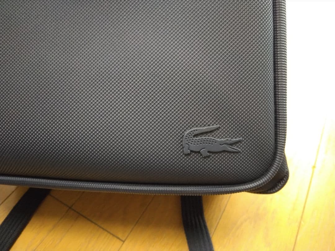 美品 LACOSTE リュック A4 PC ビジネス 通勤 通学 ラコステ