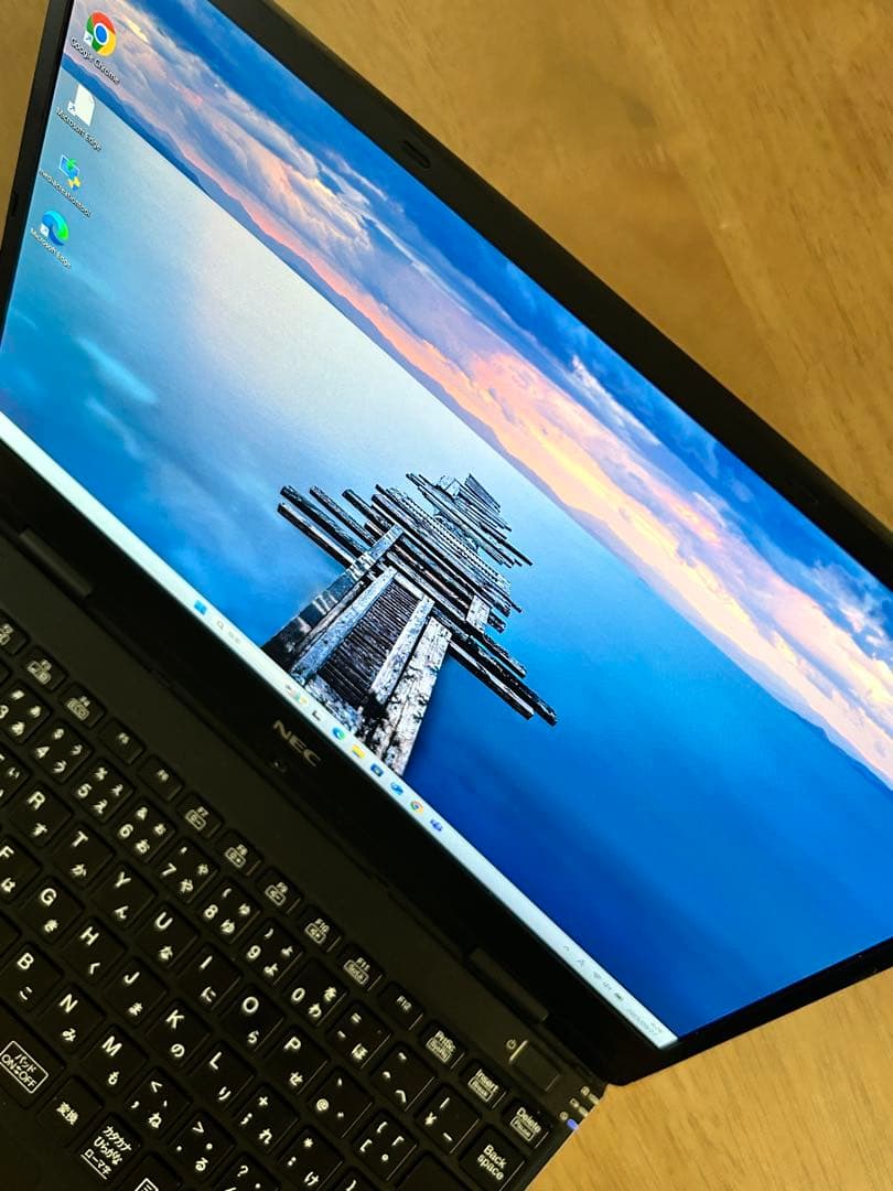 美品 高性能ノートPC i5 第8世代 NEC versaPro VKT13H