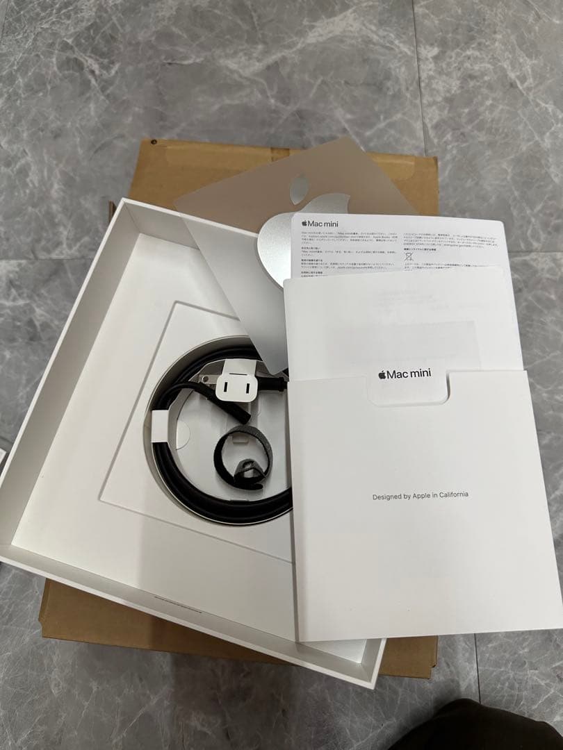 Apple Mac mini M1 256g メモリー8g