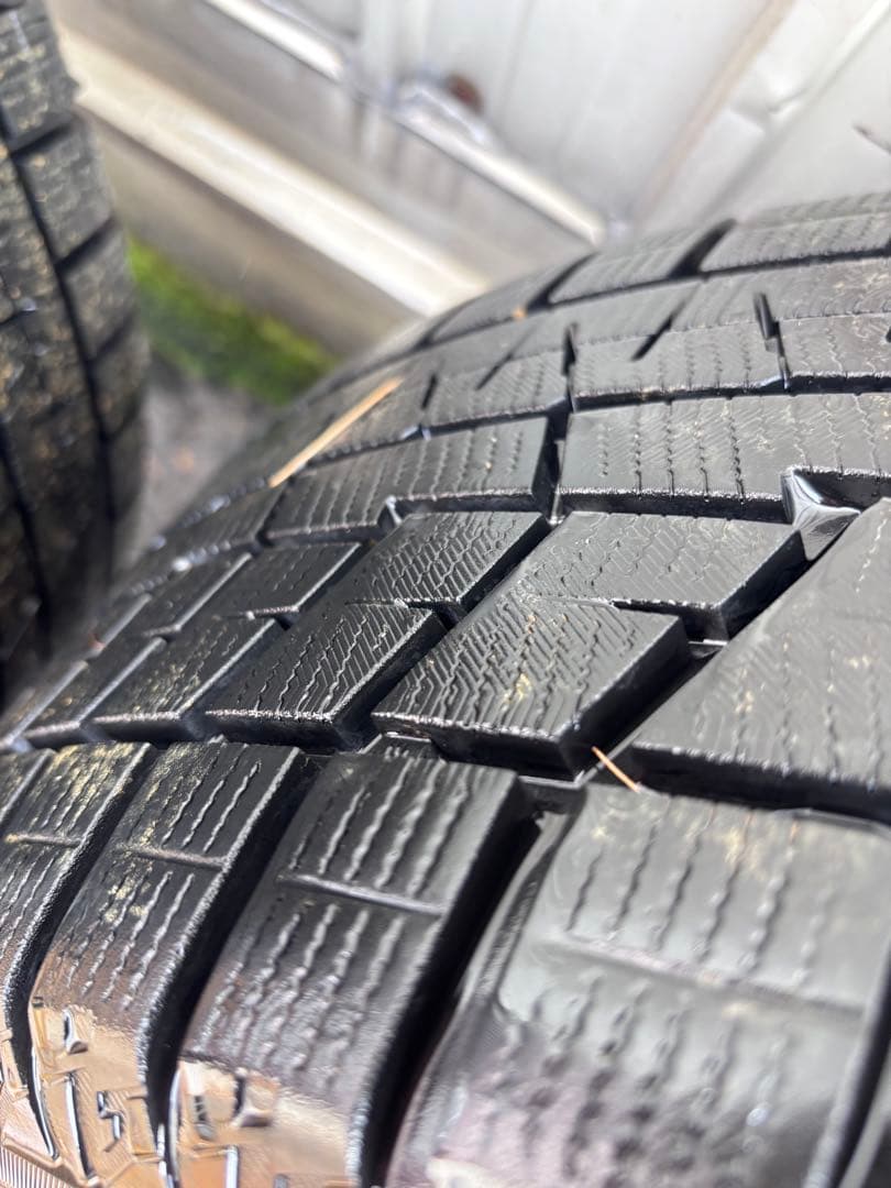 ICE GUARD215/50R17 114.3 5穴2024スタッドレス