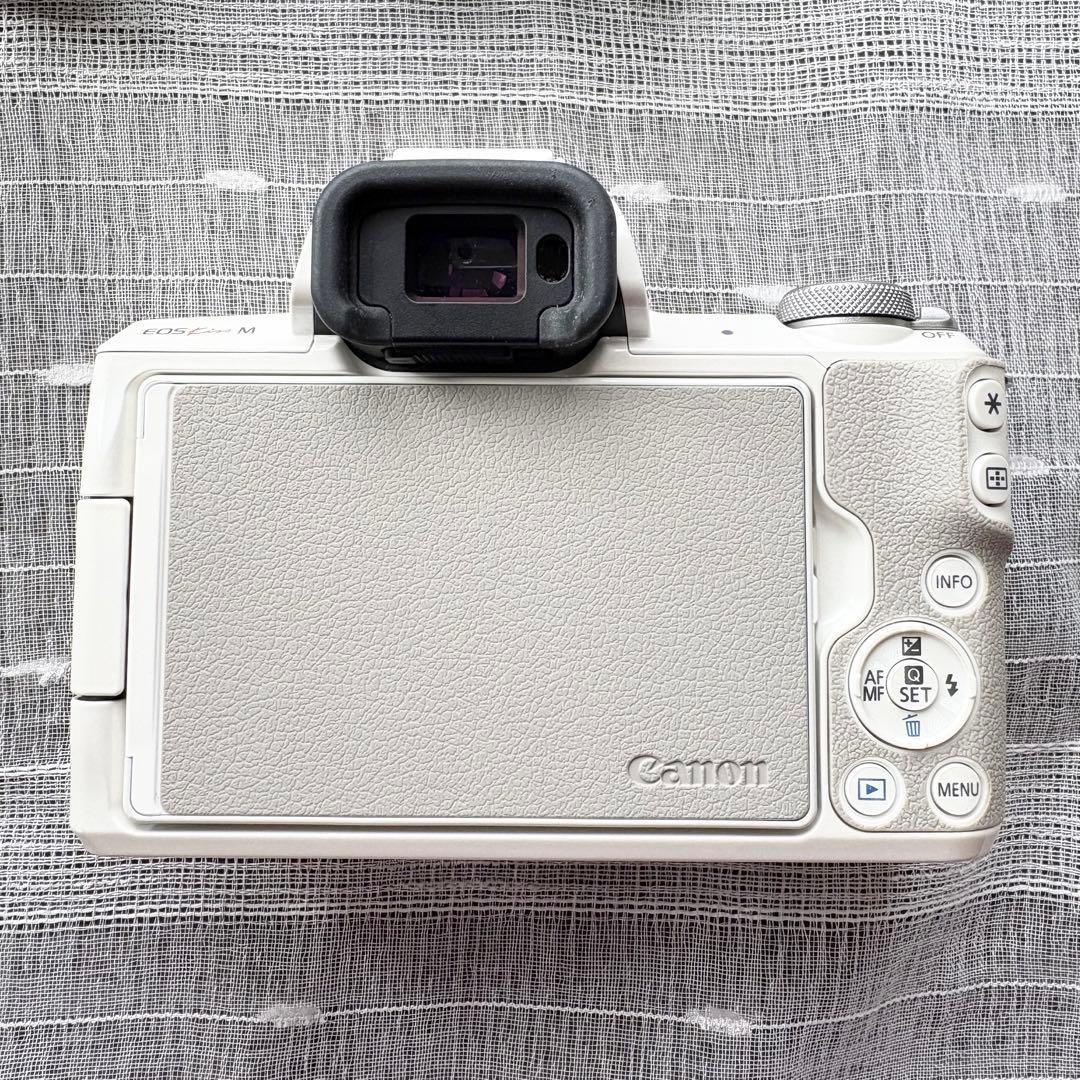 【美品】Canon KISS M(ホワイト)