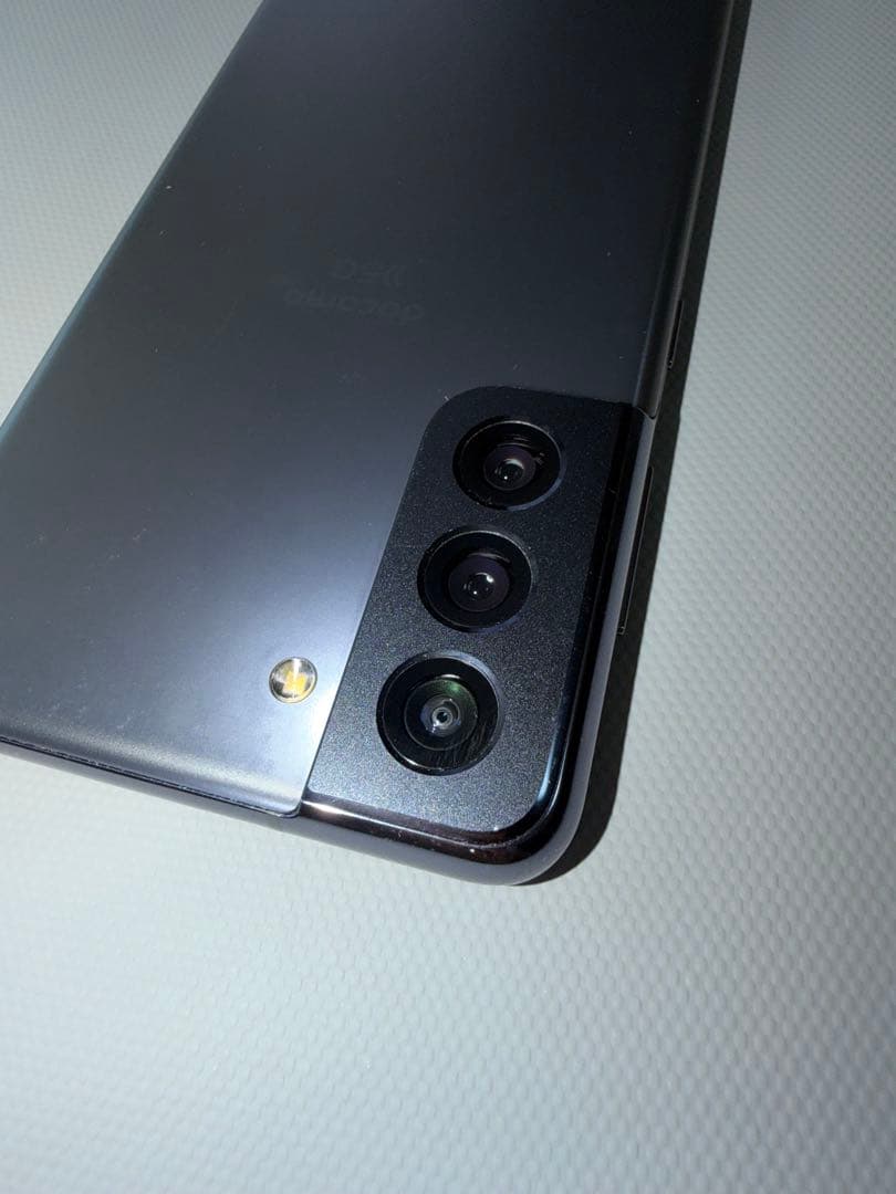 docomo Galaxy S21 5G グレー