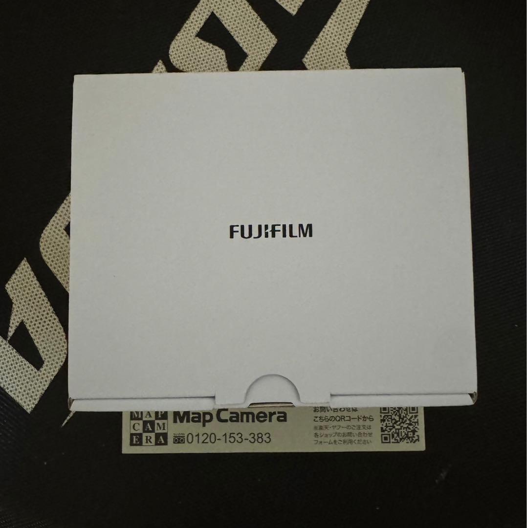 新品未使用　コンパクトデジタルカメラX-HF1シルバー