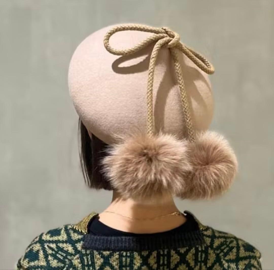 ポンポン付きとんがりベレー　CA4LA Atelier Mad PON PON