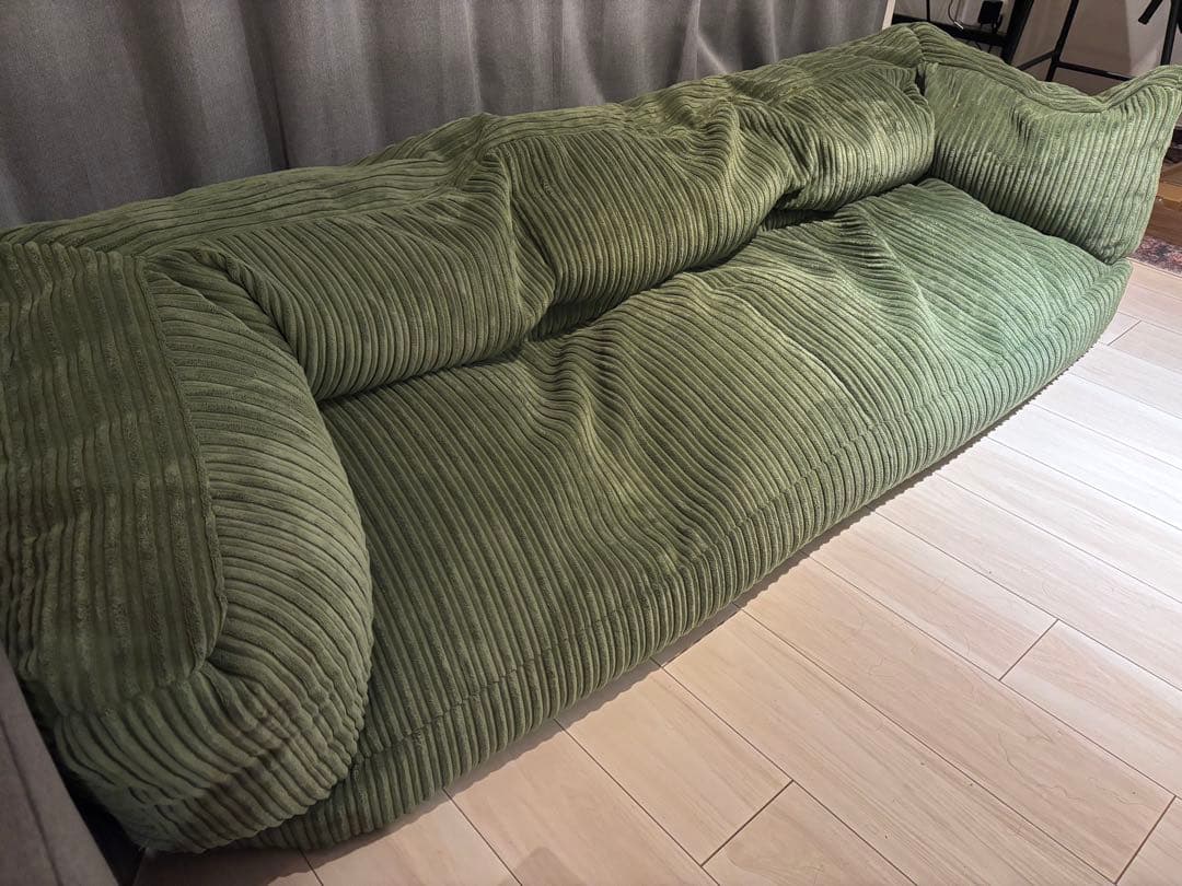 Lounge Pug 3人掛けソファ オリーブグリーン