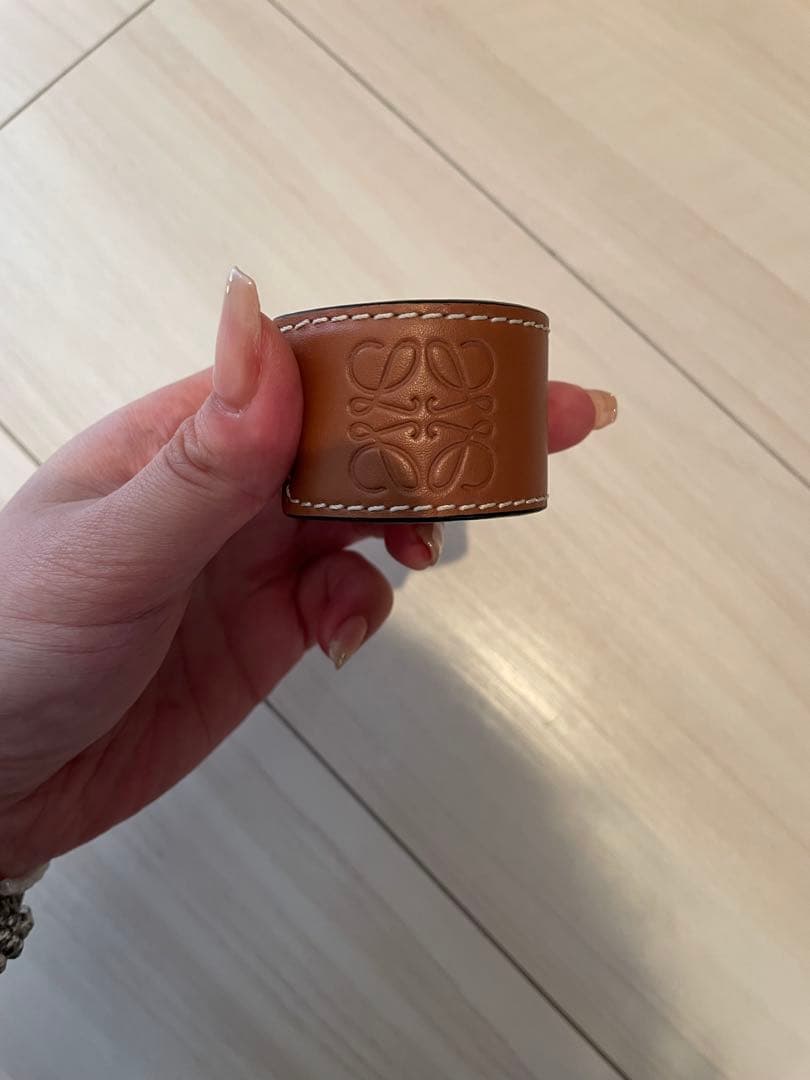 Loewe レザーブレスレット