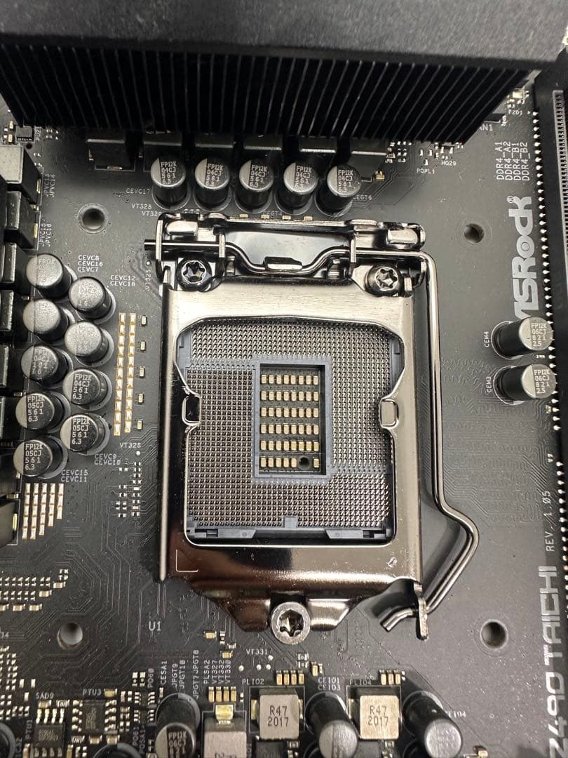 ASROCK Z490 TAICHI マザーボード【動作確認済み】