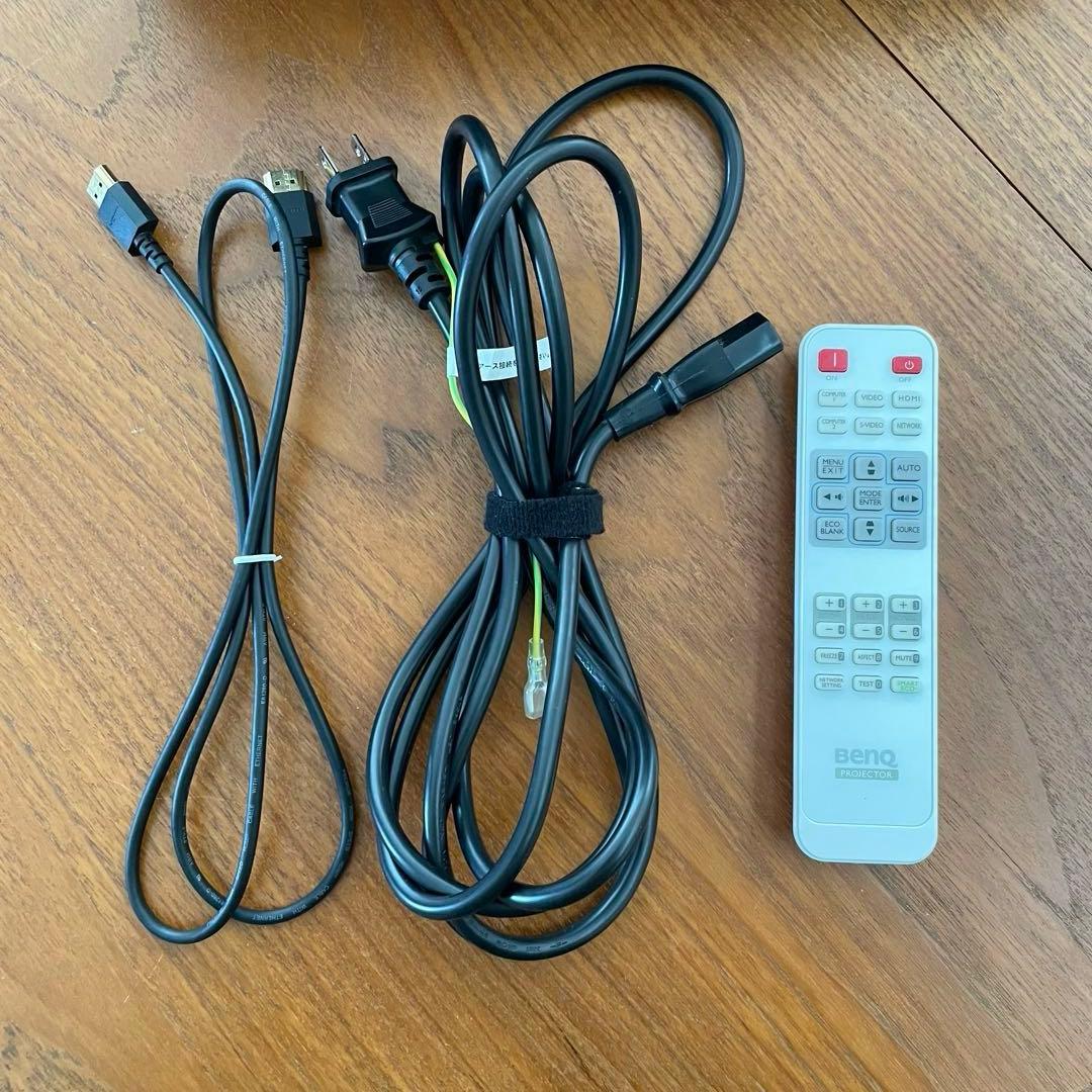 BenQ MH856UST 3500lm 超短焦点プロジェクター 壁付けキット付