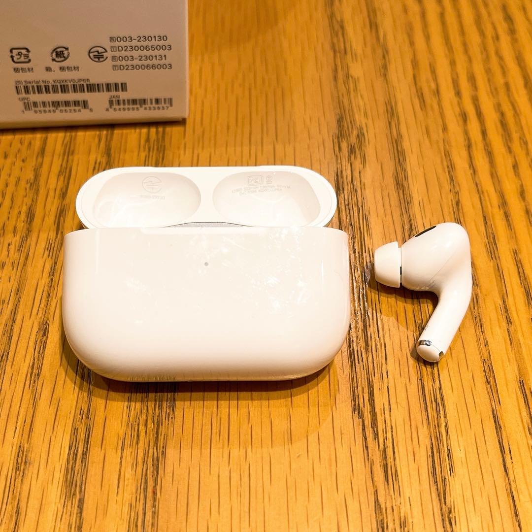 【右耳のみ】AirPods Pro2（USB-C）本体 ホワイト 充電ケース付き