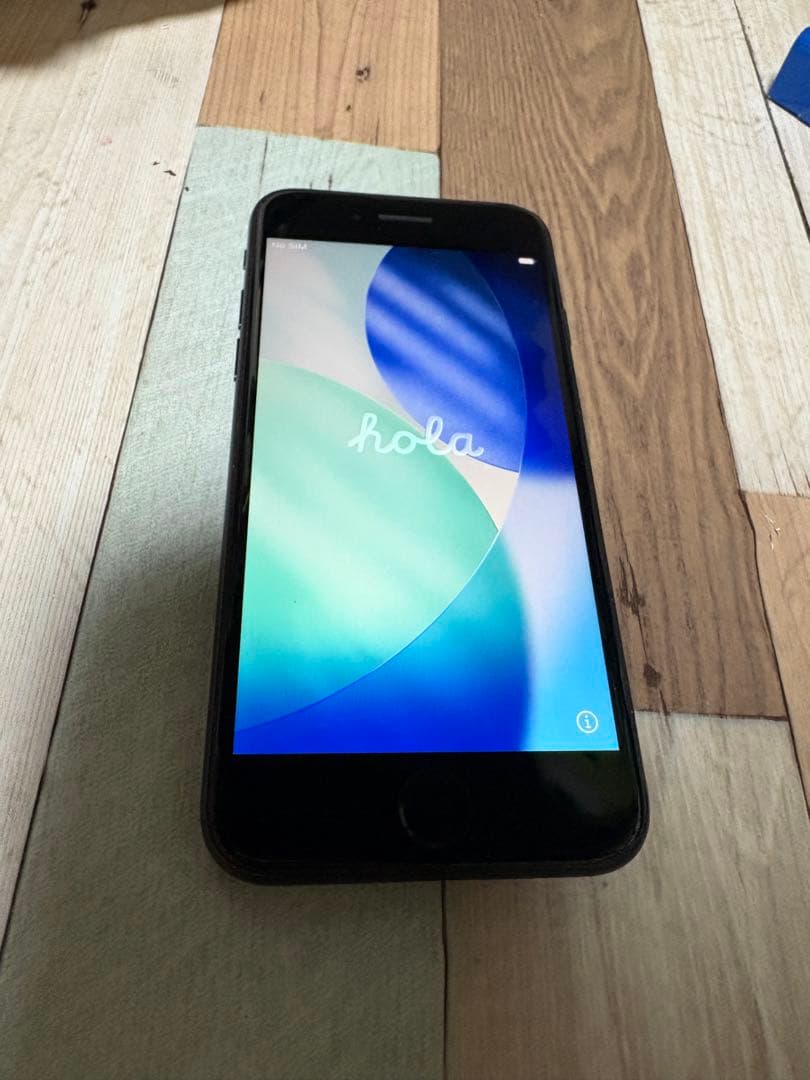 iPhone SE (第3世代) 本体