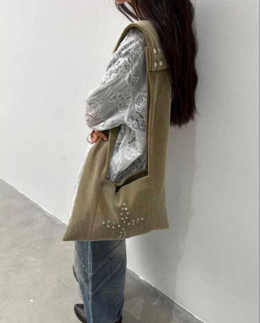 バッグ oinimi corduroy studs shoulder bag