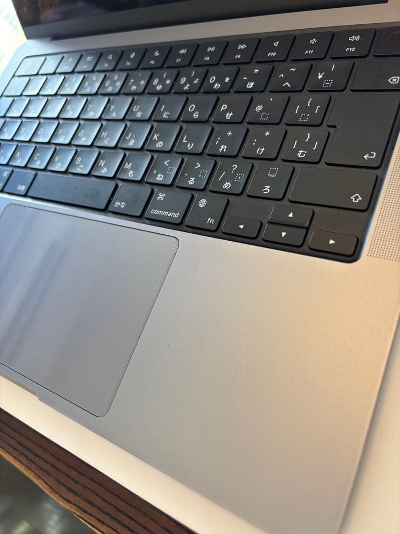 美品 Apple MacBook Pro M1 16GB 512GB 14in